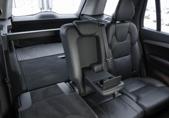 Подержанный автомобиль Volvo XC90 2015 года (28 фото)