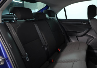 Подержанный автомобиль Skoda Rapid Liftback 2020 года (19 фото)