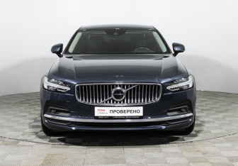 Подержанный автомобиль Volvo S90 2020 года (2 фото)