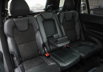 Подержанный автомобиль Volvo XC90 2019 года (29 фото)