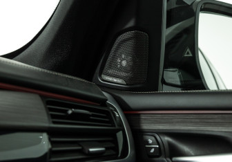 Подержанный автомобиль BMW X5 2017 года (21 фото)