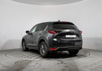 Подержанный автомобиль Mazda CX-5 2018 года (7 фото)
