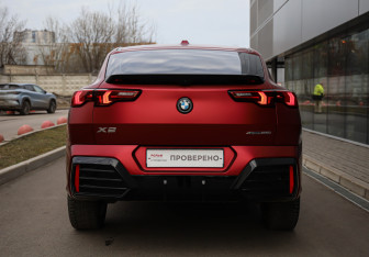 Подержанный автомобиль BMW X2 2024 года (6 фото)