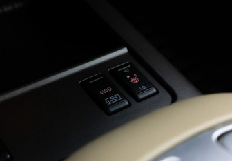 Подержанный автомобиль Nissan Murano Suv 2012 года (17 фото)