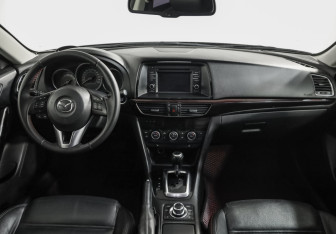 Подержанный автомобиль Mazda 6 Sedan 2013 года (10 фото)