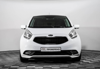 Подержанный автомобиль Kia Venga 2015 года (2 фото)