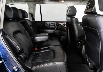 Подержанный автомобиль Infiniti QX80 2014 года (22 фото)