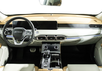 Подержанный автомобиль Jetour X70 Plus 2024 года (13 фото)