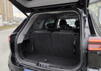 Подержанный автомобиль Chery Tiggo 8 2023 года (9 фото)