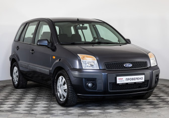 Подержанный автомобиль Ford Fusion 2007 года (3 фото)