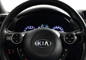 Подержанный автомобиль Kia Soul 2015 года (16 фото)
