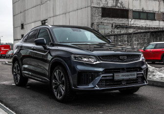 Подержанный автомобиль Geely Tugella 2022 года (4 фото)