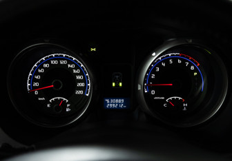 Подержанный автомобиль Mitsubishi Pajero 2011 года (12 фото)