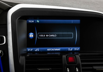 Подержанный автомобиль Volvo XC60 2011 года (17 фото)