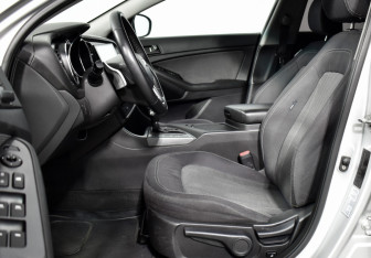 Подержанный автомобиль Kia Optima Sedan 2012 года (10 фото)