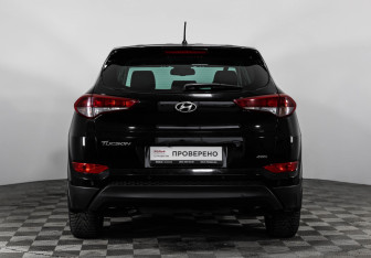 Подержанный автомобиль Hyundai Tucson 2016 года (6 фото)