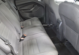 Подержанный автомобиль Ford Kuga 2014 года (13 фото)