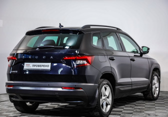 Подержанный автомобиль Skoda Karoq 2020 года (5 фото)
