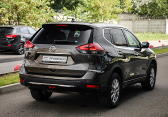 Подержанный автомобиль Nissan X-Trail 2022 года (6 фото)