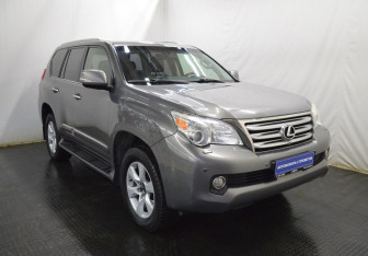 Подержанный автомобиль Lexus GX 2011 года (3 фото)