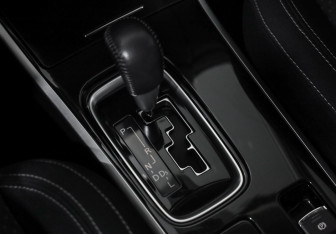 Подержанный автомобиль Mitsubishi Outlander 2020 года (15 фото)