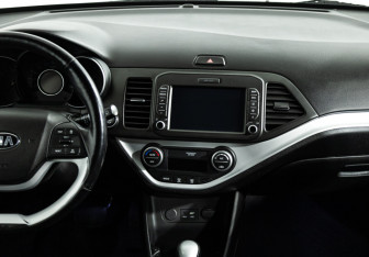 Подержанный автомобиль Kia Picanto 2015 года (14 фото)