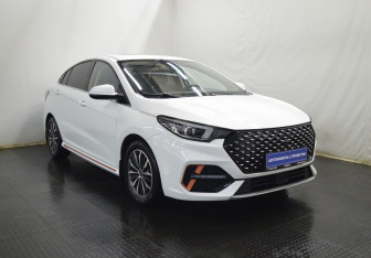 Подержанный автомобиль Omoda S5 2023 года (3 фото)