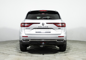 Подержанный автомобиль Renault Koleos 2018 года (6 фото)