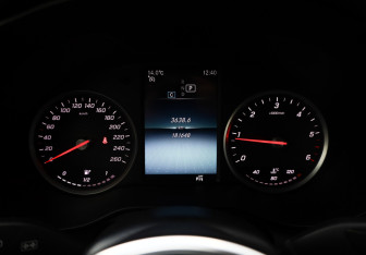 Подержанный автомобиль Mercedes-Benz GLC Coupe 2019 года (19 фото)