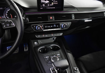 Подержанный автомобиль Audi A5 Liftback 2017 года (15 фото)