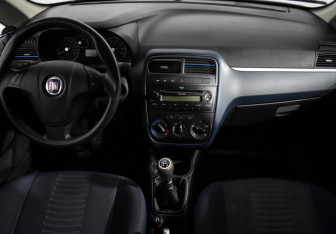 Подержанный автомобиль Fiat Punto Hatchback 2008 года (13 фото)