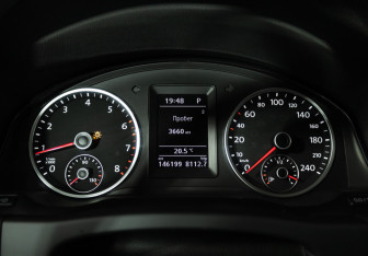 Подержанный автомобиль Volkswagen Tiguan 2013 года (13 фото)