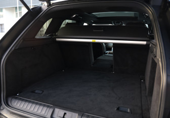 Подержанный автомобиль Land Rover Range Rover Sport 2016 года (35 фото)