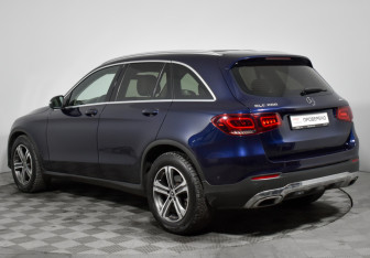 Подержанный автомобиль Mercedes-Benz GLC Coupe 2020 года (7 фото)