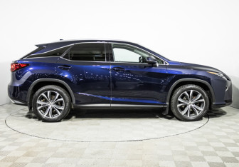 Подержанный автомобиль Lexus RX 2017 года (4 фото)