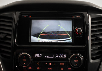 Подержанный автомобиль Mitsubishi Pajero Sport 2017 года (19 фото)