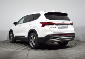 Подержанный автомобиль Hyundai Santa Fe 2020 года (7 фото)