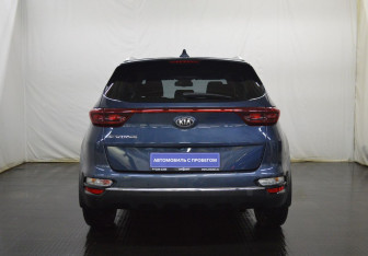 Подержанный автомобиль Kia Sportage 2018 года (6 фото)