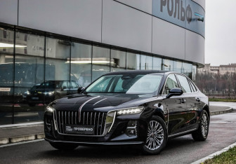 Подержанный автомобиль Hongqi H5 2024 года (1 фото)