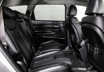 Подержанный автомобиль Hyundai Santa Fe 2020 года (25 фото)