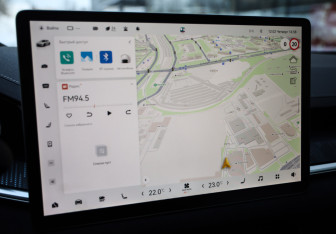 Подержанный автомобиль Zeekr 001 2023 года (17 фото)