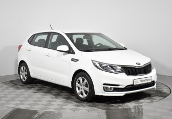 Подержанный автомобиль Kia Rio Hatchback 2017 года (3 фото)