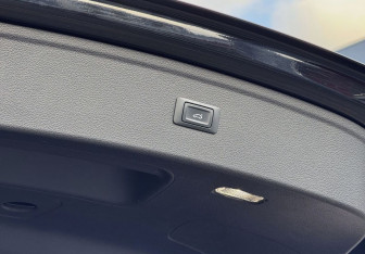 Подержанный автомобиль Audi Q5 2017 года (23 фото)