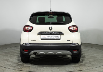 Подержанный автомобиль Renault Kaptur 2019 года (6 фото)
