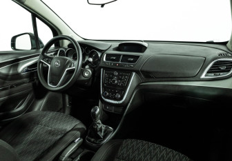 Подержанный автомобиль Opel Mokka 2014 года (9 фото)