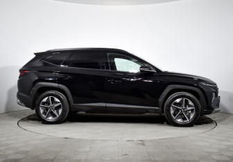 Подержанный автомобиль Hyundai Tucson 2025 года (4 фото)