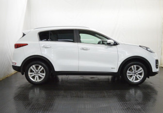 Подержанный автомобиль Kia Sportage 2016 года (4 фото)