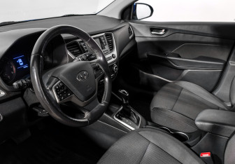 Подержанный автомобиль Hyundai Solaris Sedan 2017 года (9 фото)