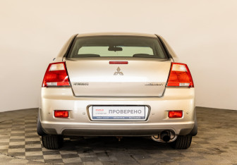 Подержанный автомобиль Mitsubishi Galant Sedan 2007 года (6 фото)