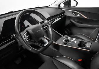 Подержанный автомобиль Omoda C5 2023 года (9 фото)